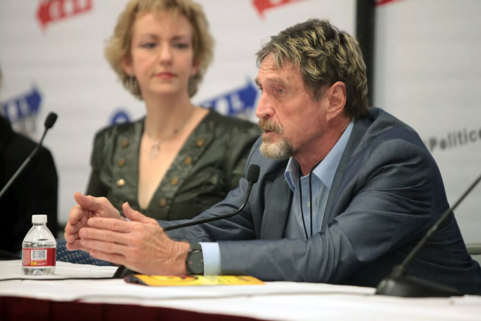 McAfee verandert Bitcoin Prijsverwachting in $2 miljoen in 2020