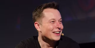 Elon Musk en Tesla CFO nemen nieuwe titels aan