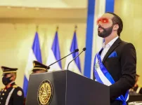 President van El Salvador koopt 21 Bitcoin op 21:21:21