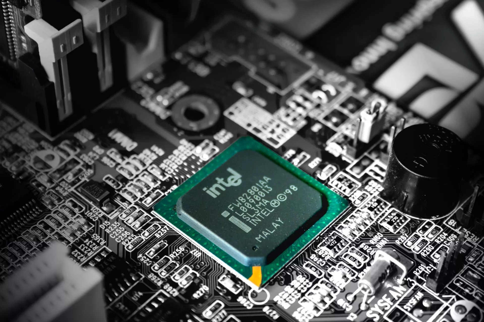 Intel komt met energiezuinige Bitcoin mining chip