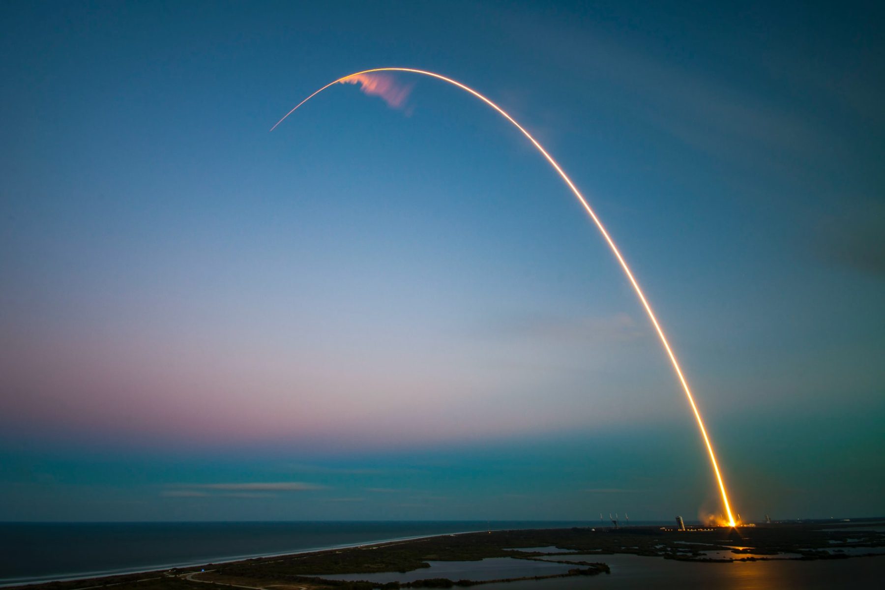 spacex-p-KCm6xB9I-unsplash