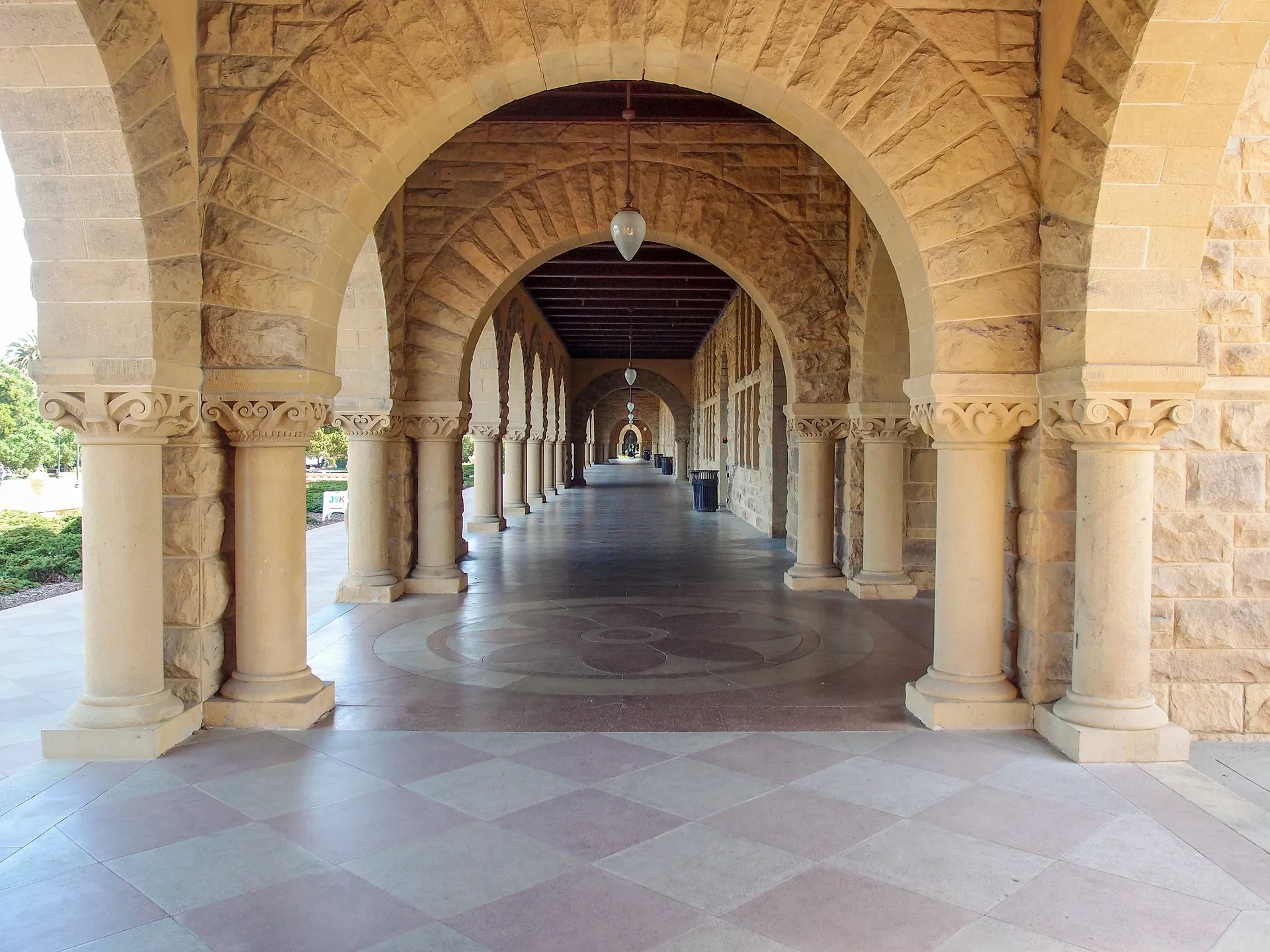 Stanford University start een nieuw onderzoekscentrum voor de Blockchain