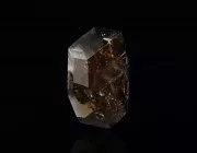 Zwarte diamant uit de ruimte van 555,55 karaat wordt geveild