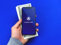 Crypto.com verwijdert Dogecoin, Shiba Inu en andere munten uit het verdienprogramma