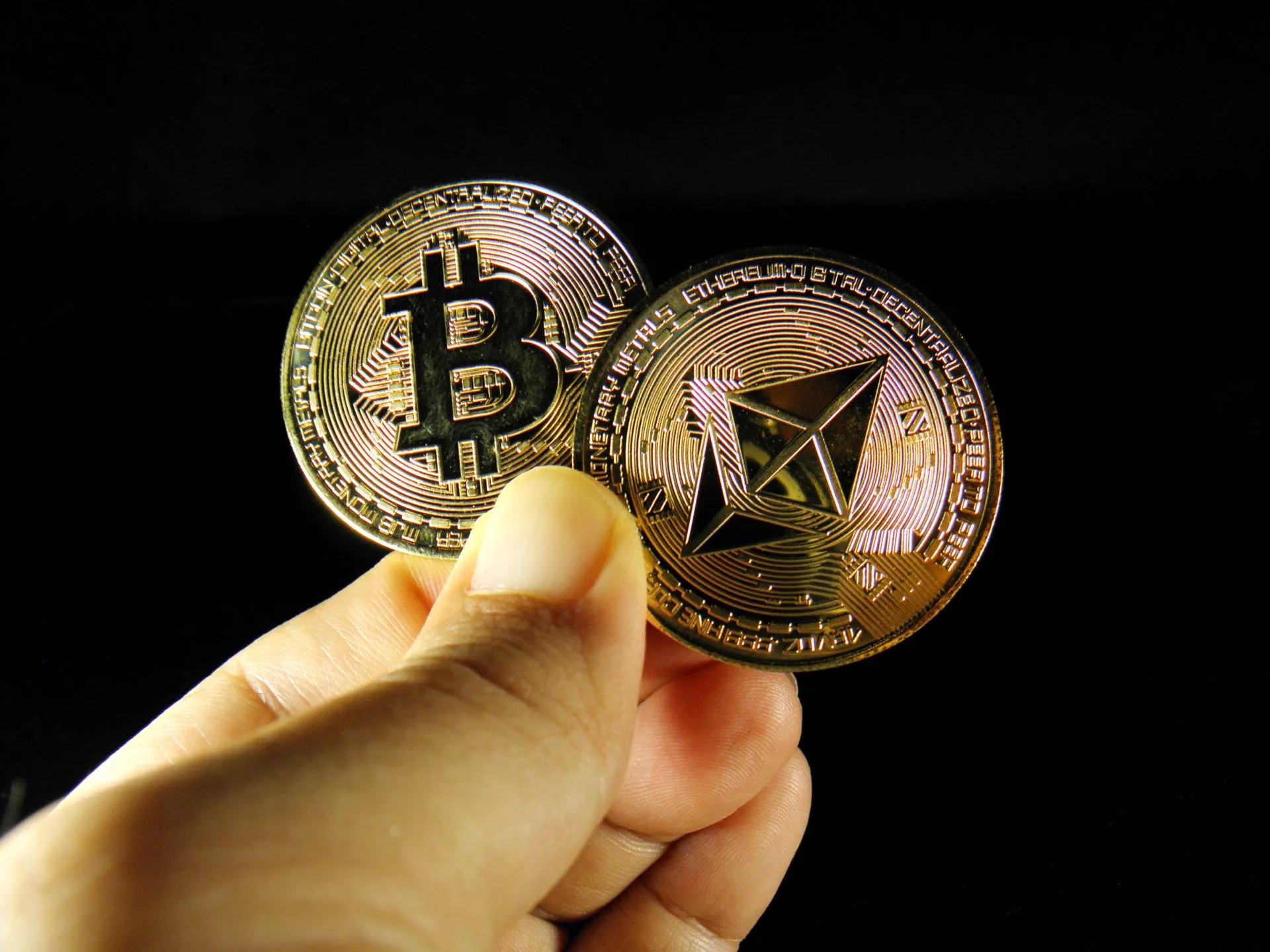 Bitcoin en Ethereum Blijven Stabiel ondanks Vrijgave van Inflatiegegevens