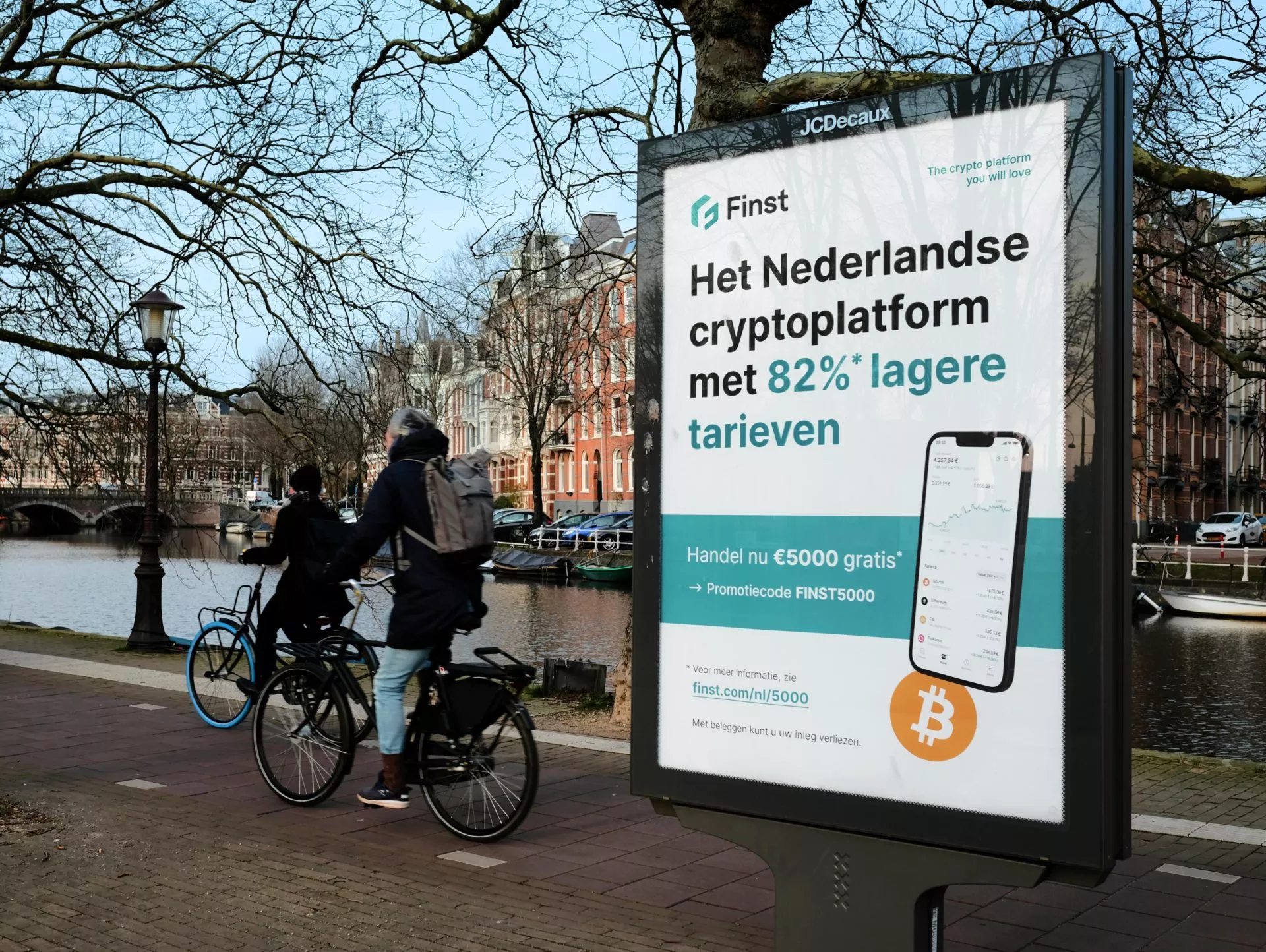 Finst ad in Amsterdam