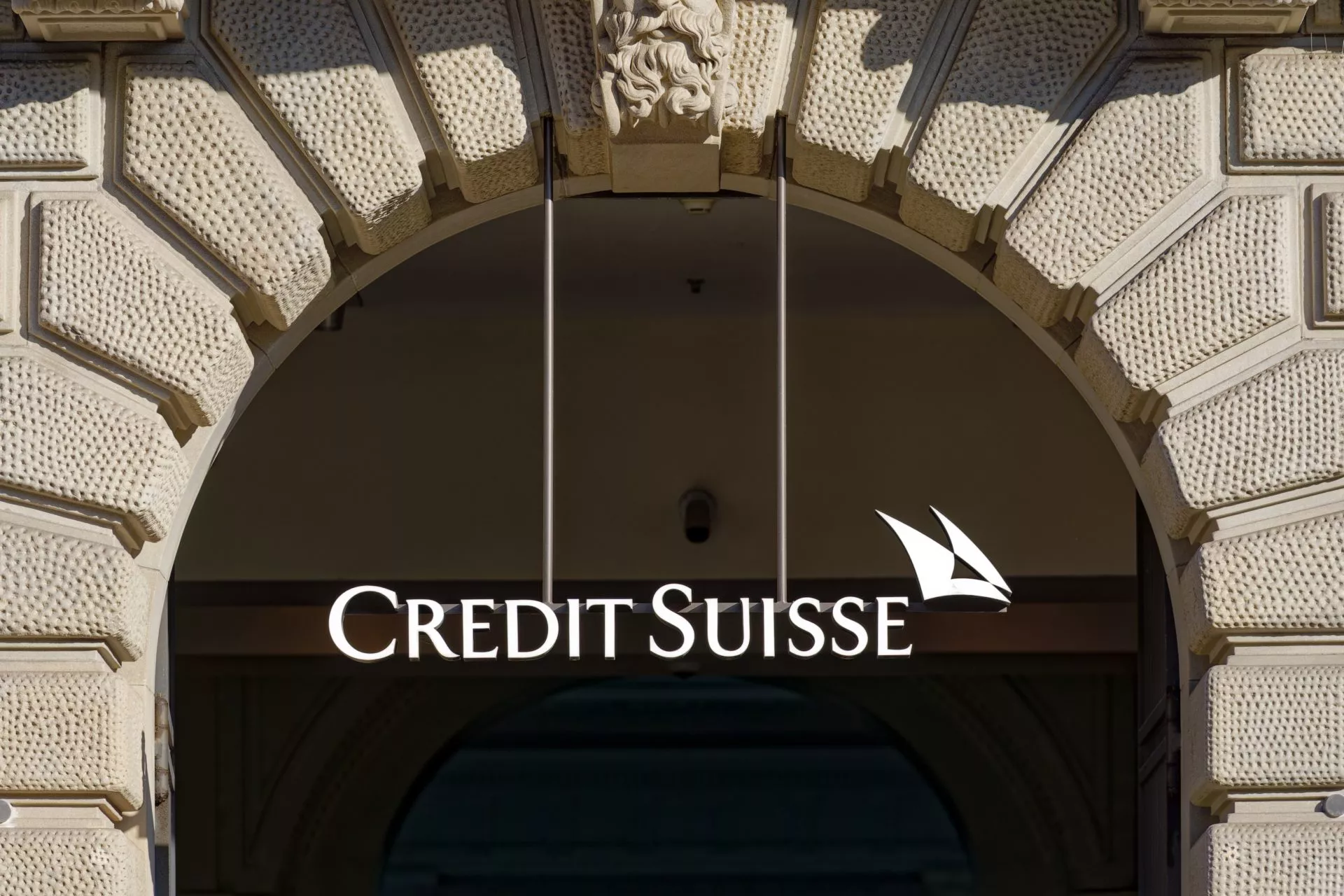 Bankgigant UBS verdient $35 miljard aan ‘redden’ Credit Suisse