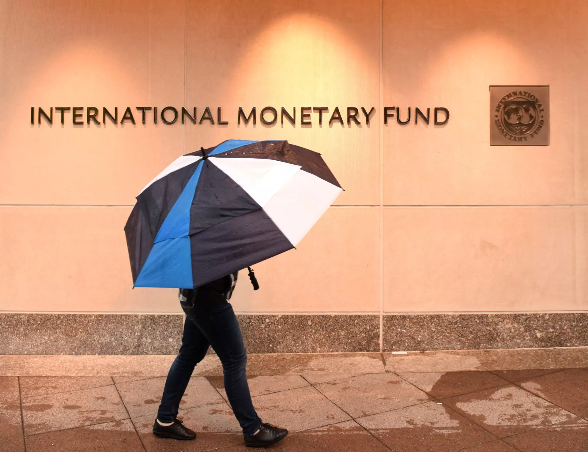 IMF maakt 180 graden Ommekeer over Crypto: Verbod is Niet de Oplossing