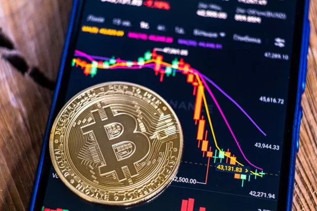 Bitcoin houdt stand, Solana wint aan momentum, InQubeta positioneert zichzelf als toonaangevende AI-crypto