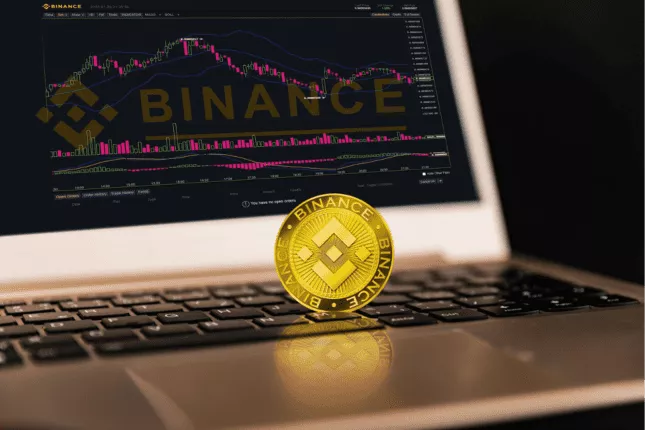 Binance Kijkt naar FDUSD Stablecoin Overgang; Verwachte Stijging van 1.500% Voor Pepe en InQubeta