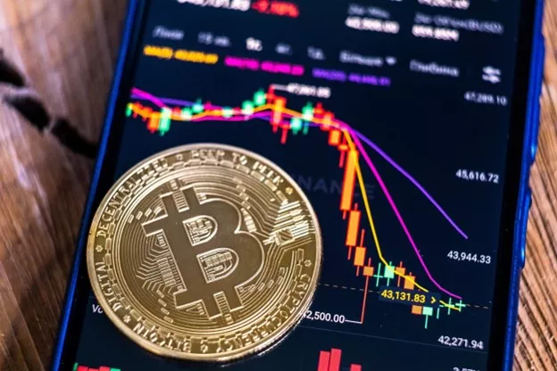 Bitcoin (BTC) loopt voorop in de huidige cryptogolf; Polkadot (DOT) en InQubeta (QUBE) beloven 1.280% groei