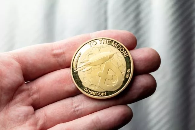 Dogecoin en Uniswap winnen aan momentum, maar NuggetRush toont ongekend potentieel