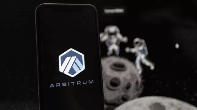 Februari Top Crypto Keuzes: Arbitrum (ARB), Sui (SUI) en InQubeta (QUBE)