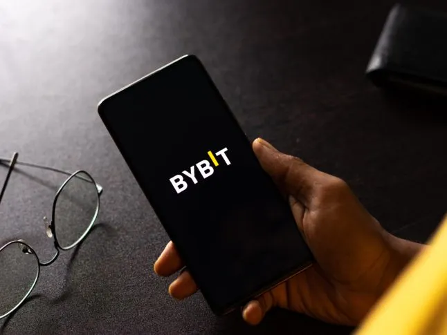 Bybit koopt $742 miljoen aan Ethereum na miljardenhack