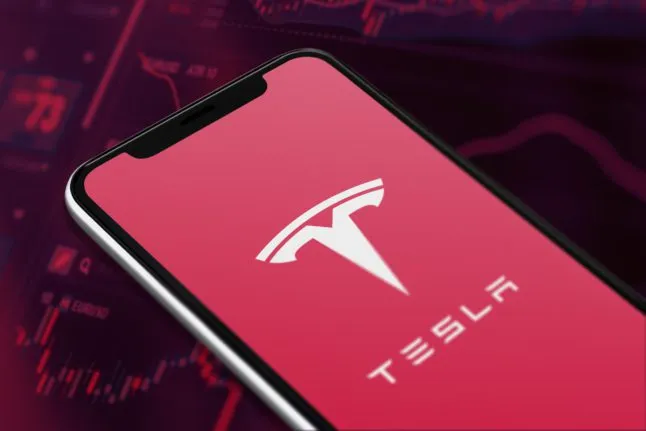 Financiële markten in crisis: Tesla koers zakt 32% in een maand tijd