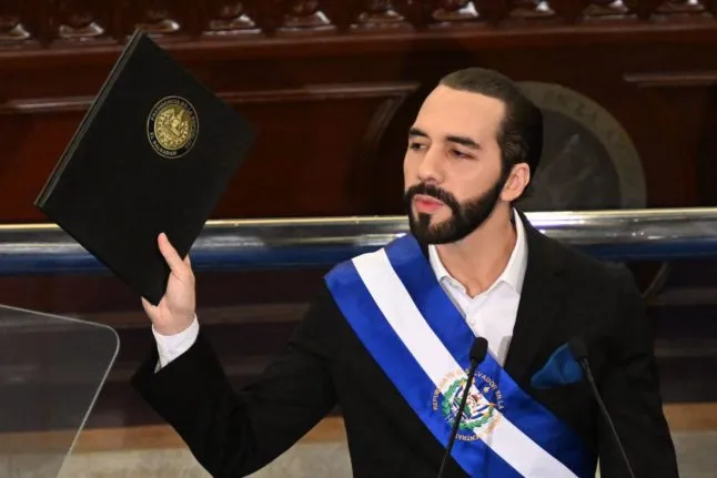 El Salvador blijft Bitcoin kopen ondanks druk van het IMF