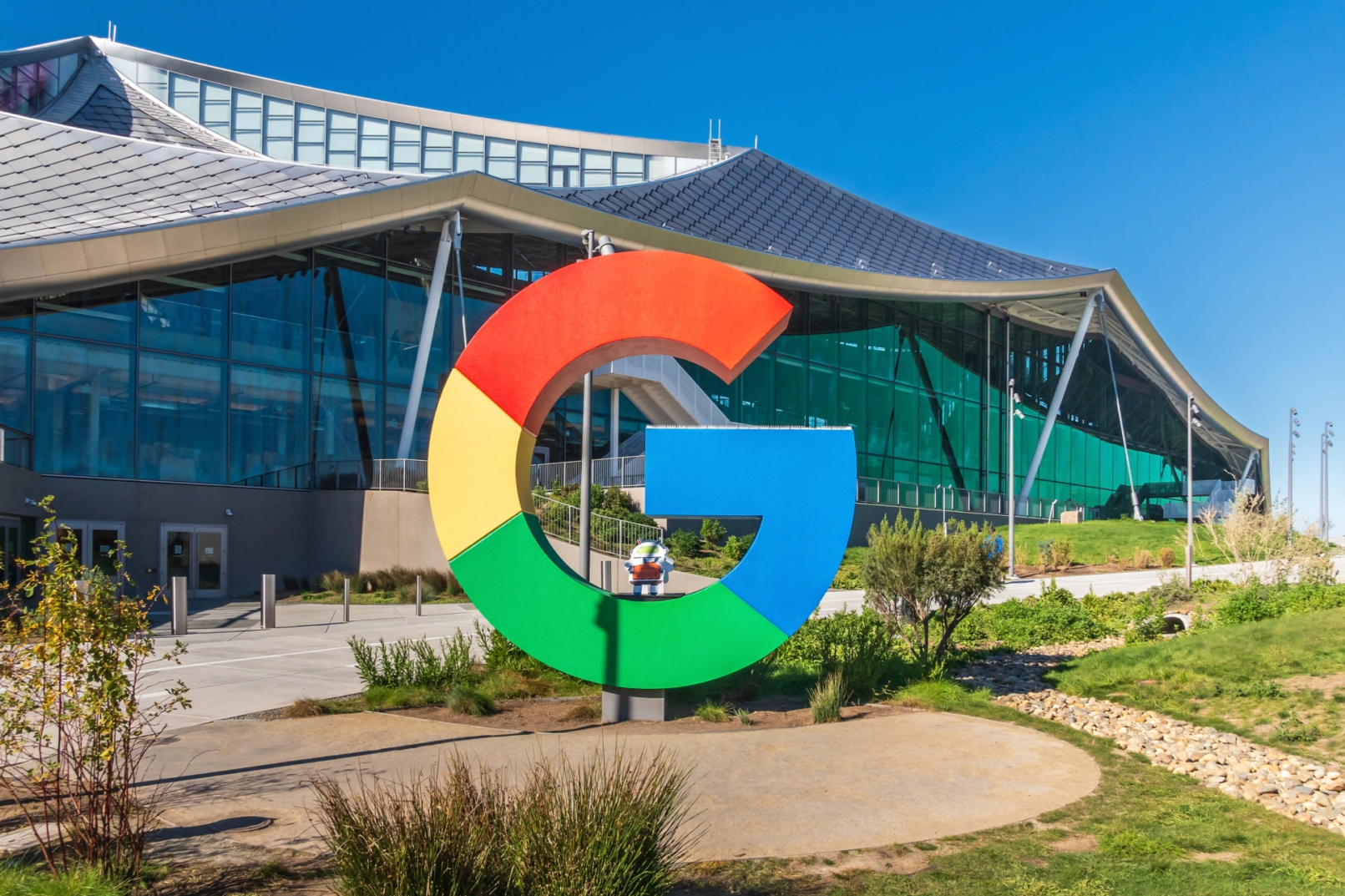 Rechter spaart Google Chrome – Alphabet aandeel explodeert