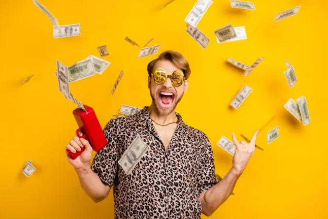 Nederland telt meer miljonairs dan ooit: ‘Rijkdom zit vaker in baksteen dan in Bentley’