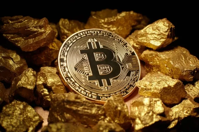 Bitcoin moet zich bewijzen nu goud terrein verliest, XRP-stieren terug in het spel: waarom beiden verliezen van Digitap ($TAP)