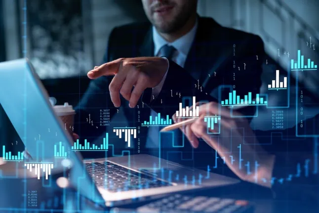 Wat is de beste cryptovaluta om $1.000 in te investeren en er $100.000 van te maken? Analisten rangschikken hun topkeuzes