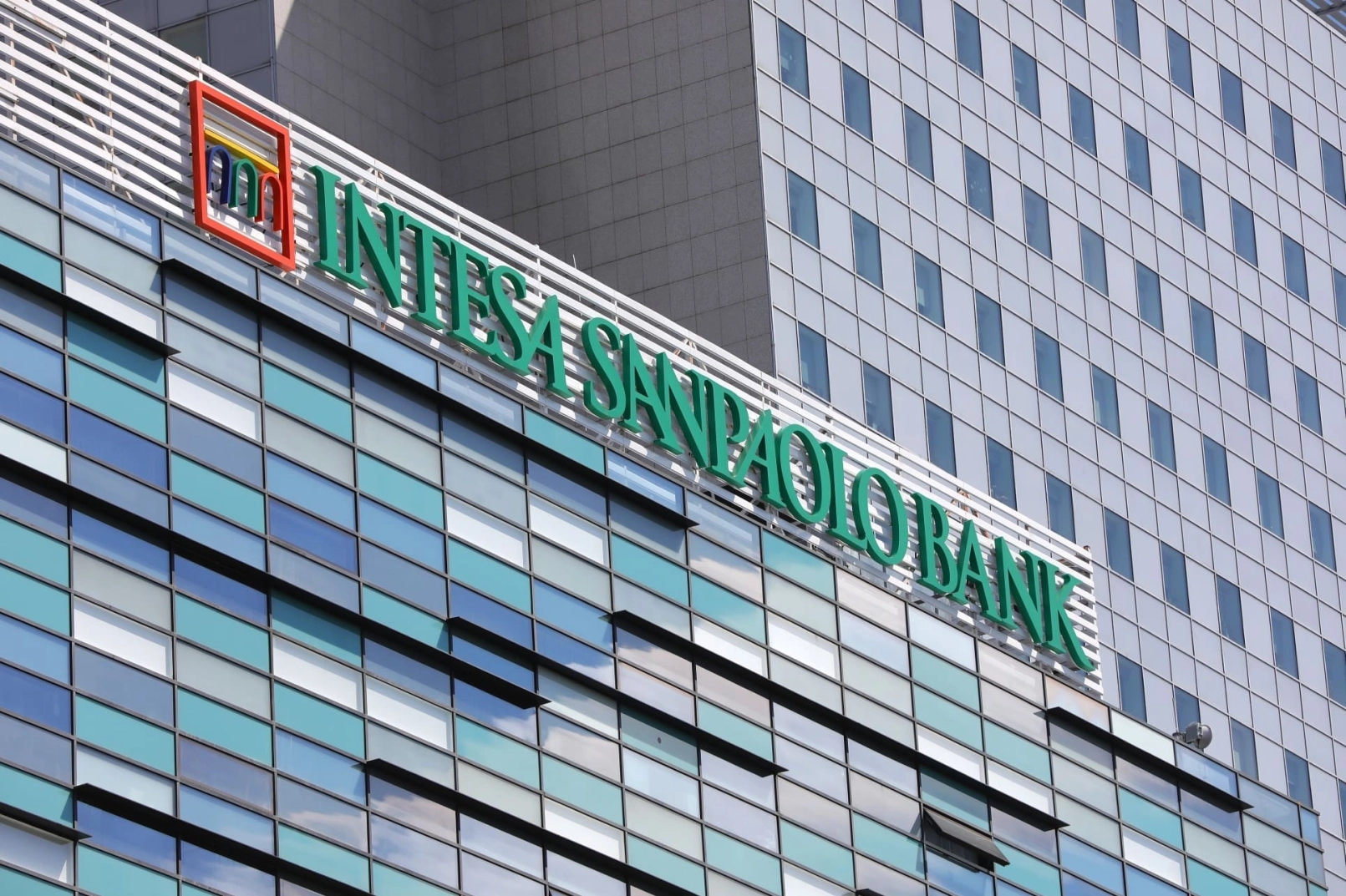 Intesa Sanpaolo Bank Logo