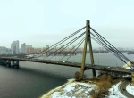 Russische drones leggen belangrijke brug in Kyiv plat