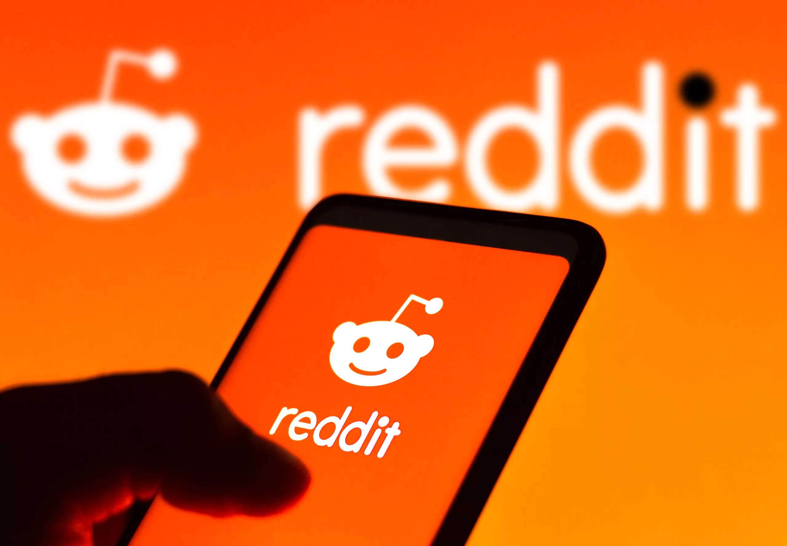 Reddit Logo