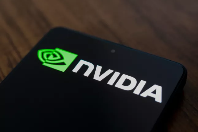 Nvidia-Aktie fällt um 6,80%: Auch Bitcoin in Schwierigkeiten