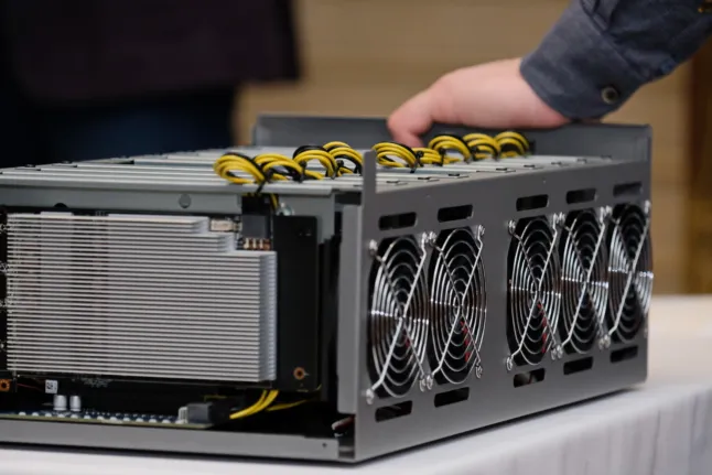 Wie eine günstige 400 $ Bitcoin-Mining-Maschine einen Block im Wert von 330.000 $ minte