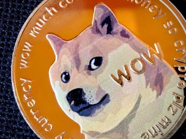 Trader prognostiziert: Dogecoin (DOGE) könnte Bitcoin in neuer Bullenrally übertreffen