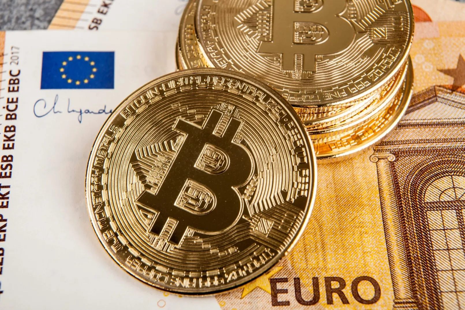Europäisches Unternehmen will fast 100 Millionen Euro in Bitcoins investieren