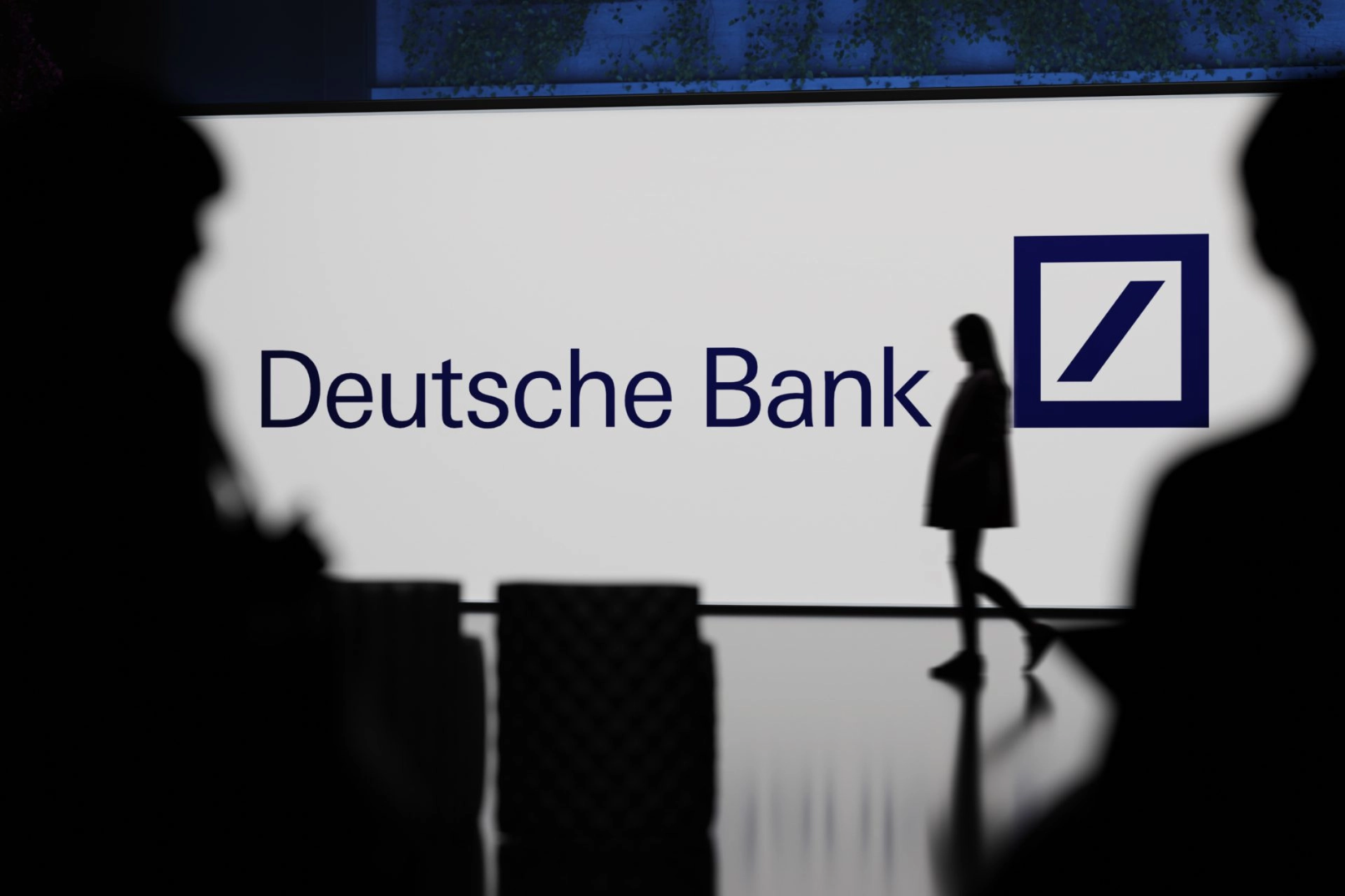 Deutsche Bank: Ausland bullish bei Aktien, bearish gegenüber dem Dollar