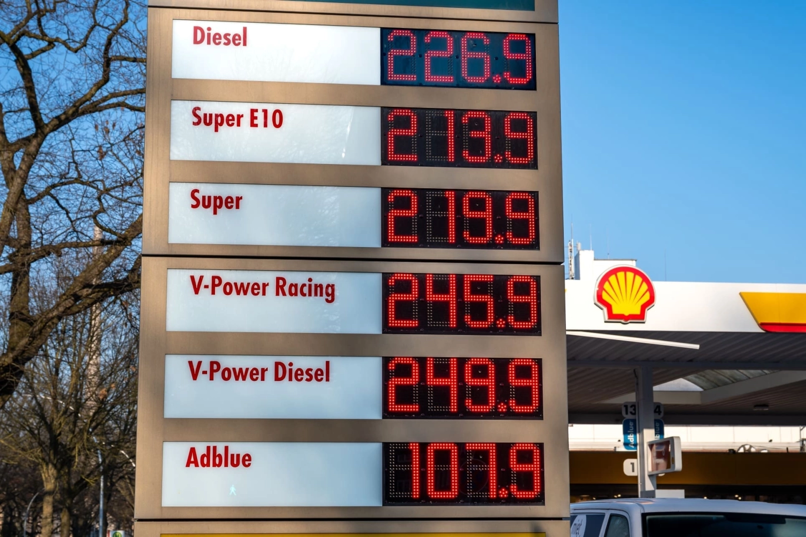 EU plant Senkung der Energiesteuer, während Deutschland Akzisen um 17 Cent reduziert