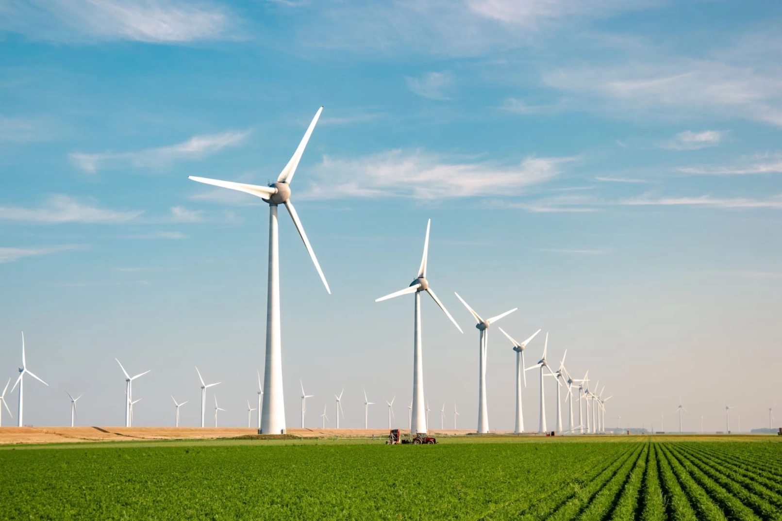 Rekordsumme von 2.300 Milliarden für Energiewende durch Iran-Krise