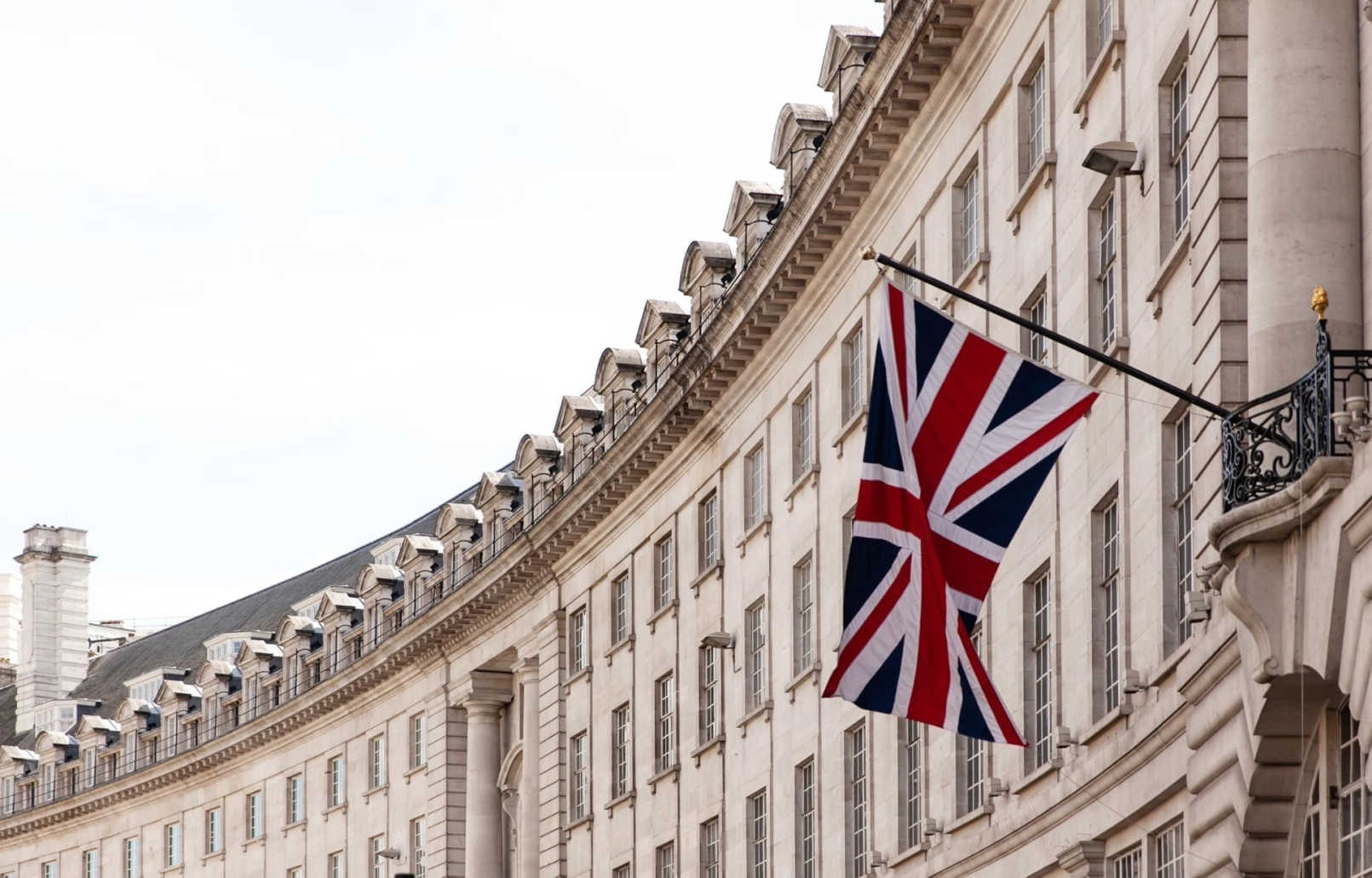 Britische Anleiherenditen erreichen höchsten Stand seit 1998: Vorzeichen einer weltweiten Krise?