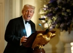 Trump lädt erneut Käufer seines Coins zum exklusiven Dinner ein