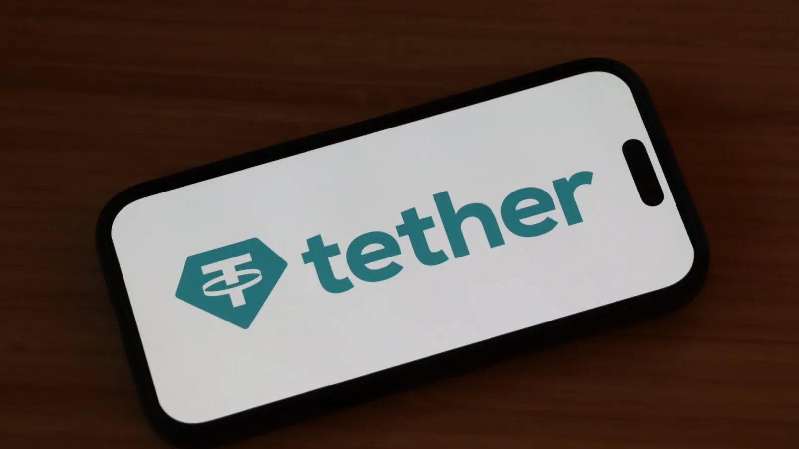 Tether gèle 12,3 millions de dollars en USDT sur Tron pour lutter contre les activités crypto illégales