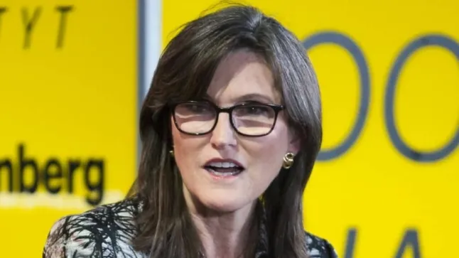 L’IA prend corps : Cathie Wood prédit la percée des robots humanoïdes L’IA prend corps : Cathie Wood prédit la percée des robots humanoïdes