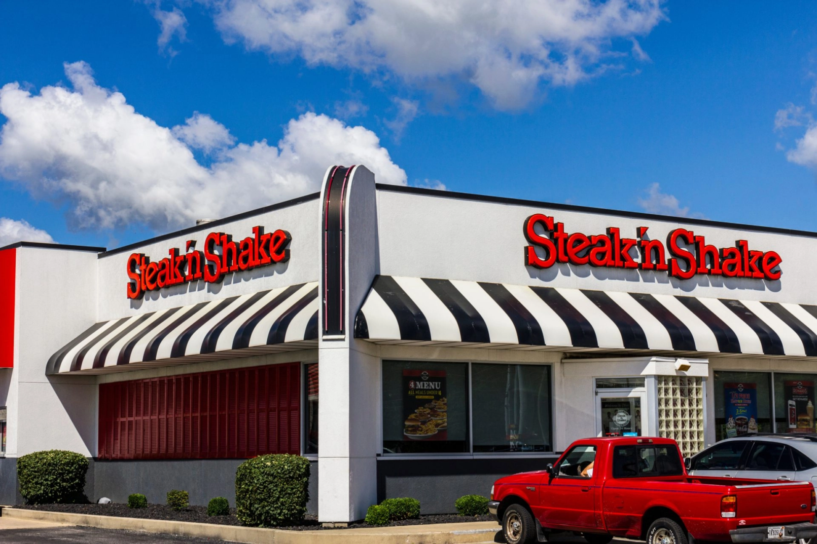 Une célèbre chaîne de fast-food investit dans le Bitcoin avec une stratégie unique