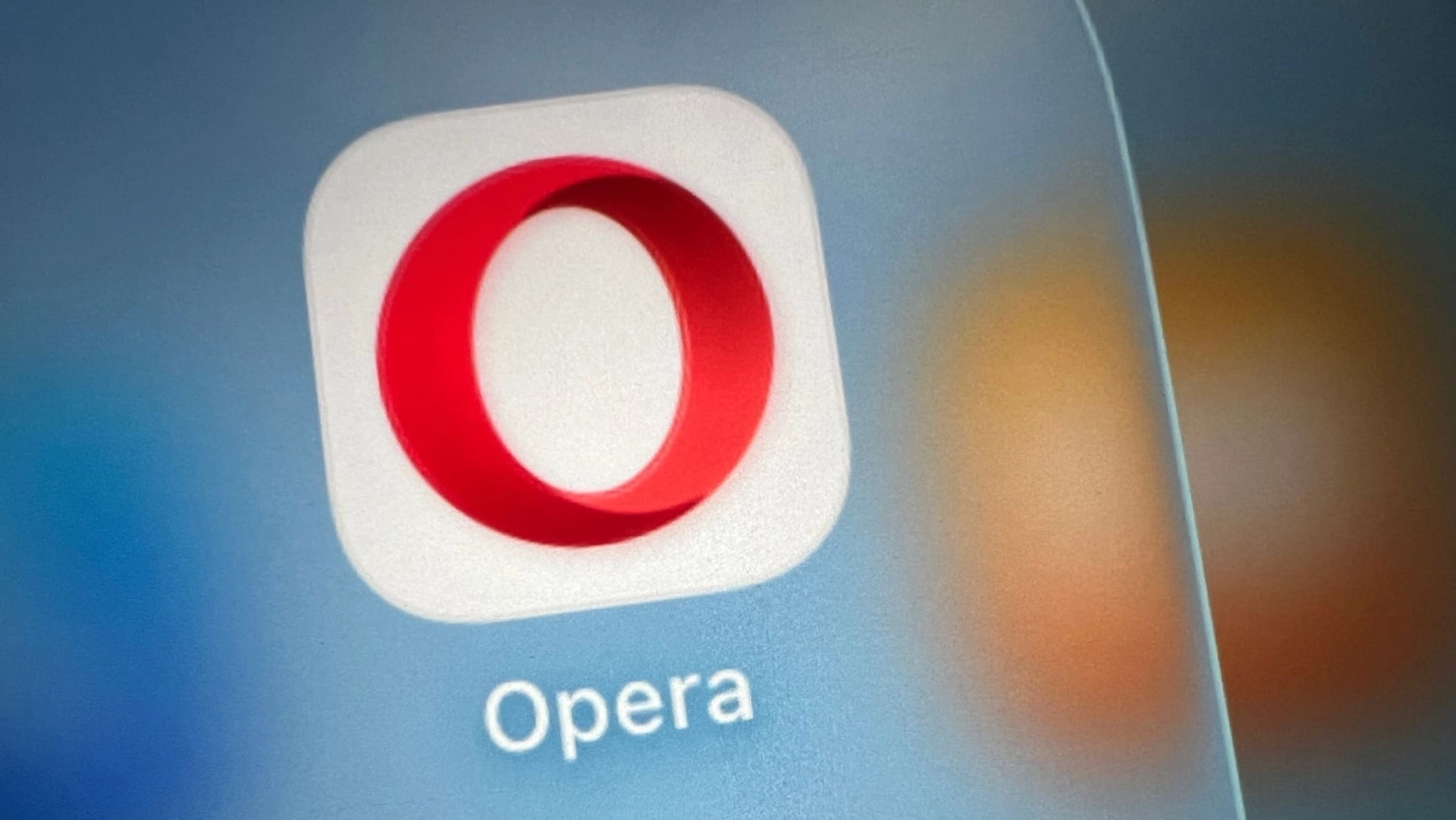 Opera veut des paiements en tokens CELO plutôt qu’en dollars : l&rsquo;entreprise mise sur les cryptos