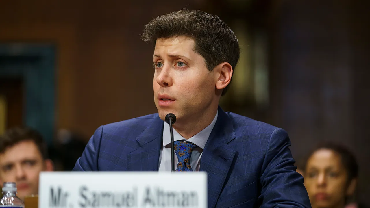 Sam Altman à la tête d'OpenAI