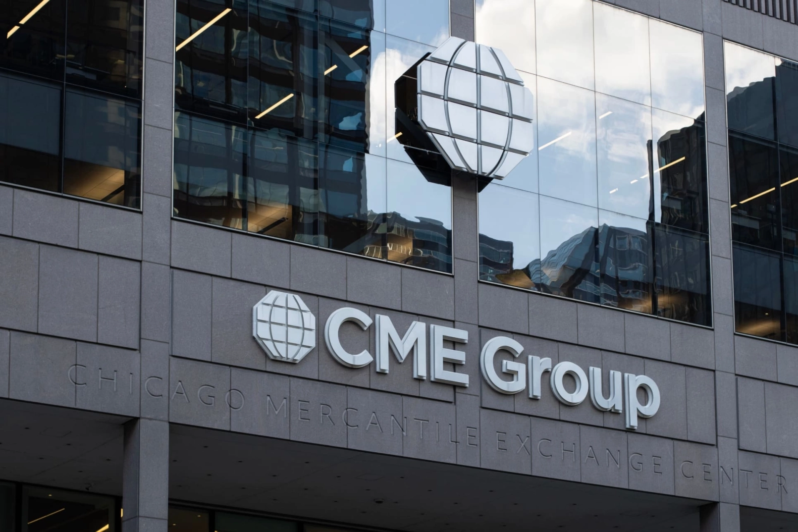 Le CME lance des contrats à terme sur Bitcoin Cash et Uniswap