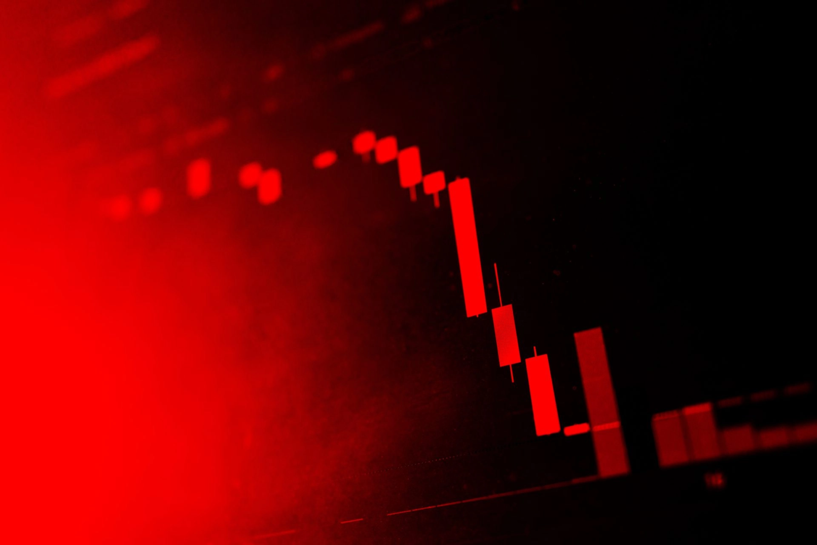 Actualización del mercado cripto: Bitcoin al borde del abismo – mercado en rojo vivo