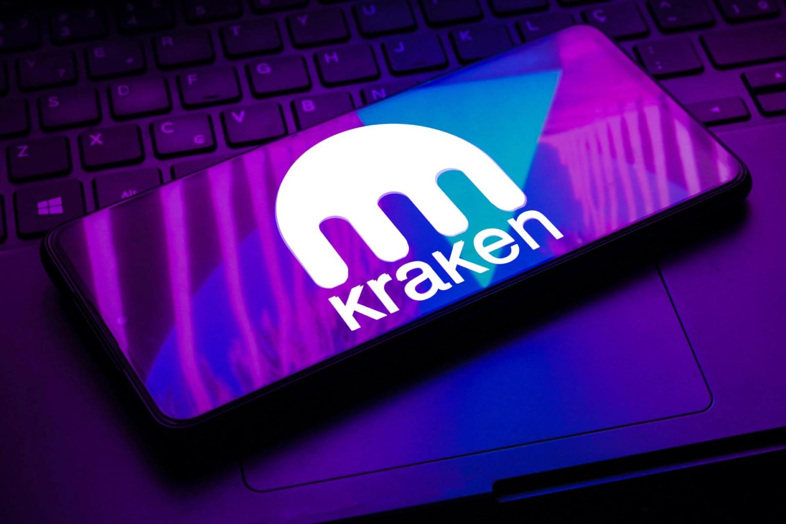 Bitcoin bajo presión, pero la IPO de Kraken alimenta la esperanza de recuperación