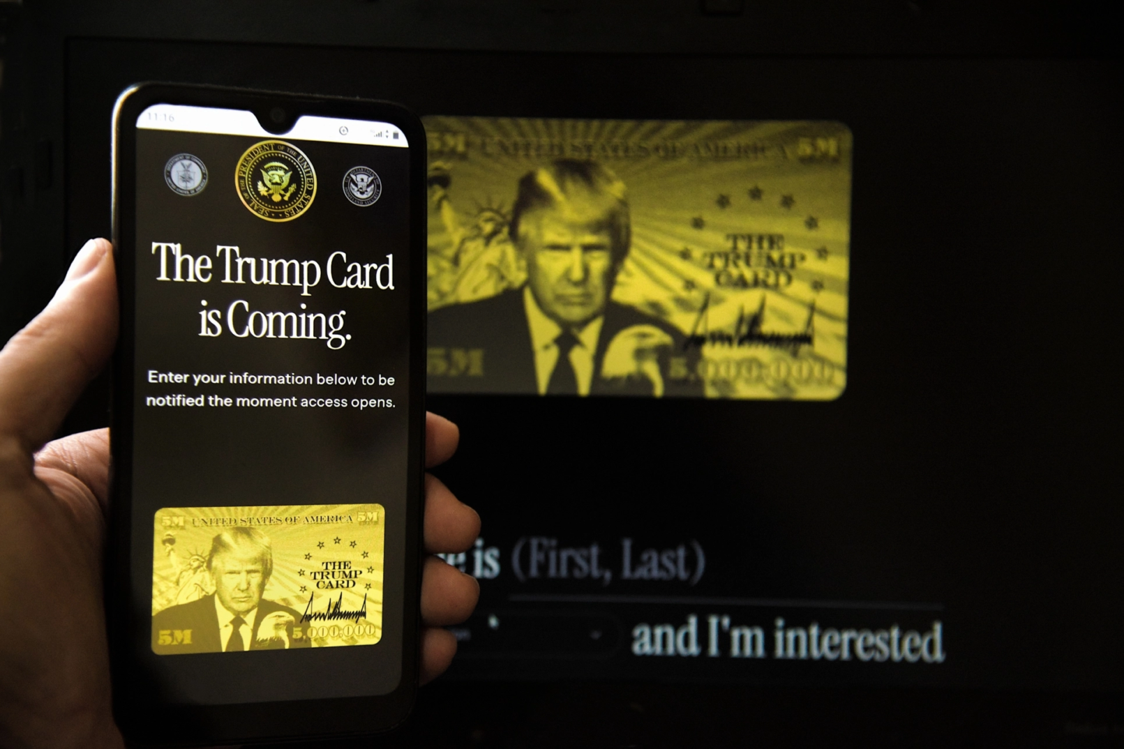 Trump vende permisos de residencia por 1 millón: ¿qué es la Trump Gold Card?