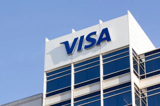 Tarjetas cripto de Visa romperán récords con un aumento del 525% en gastos para 2025