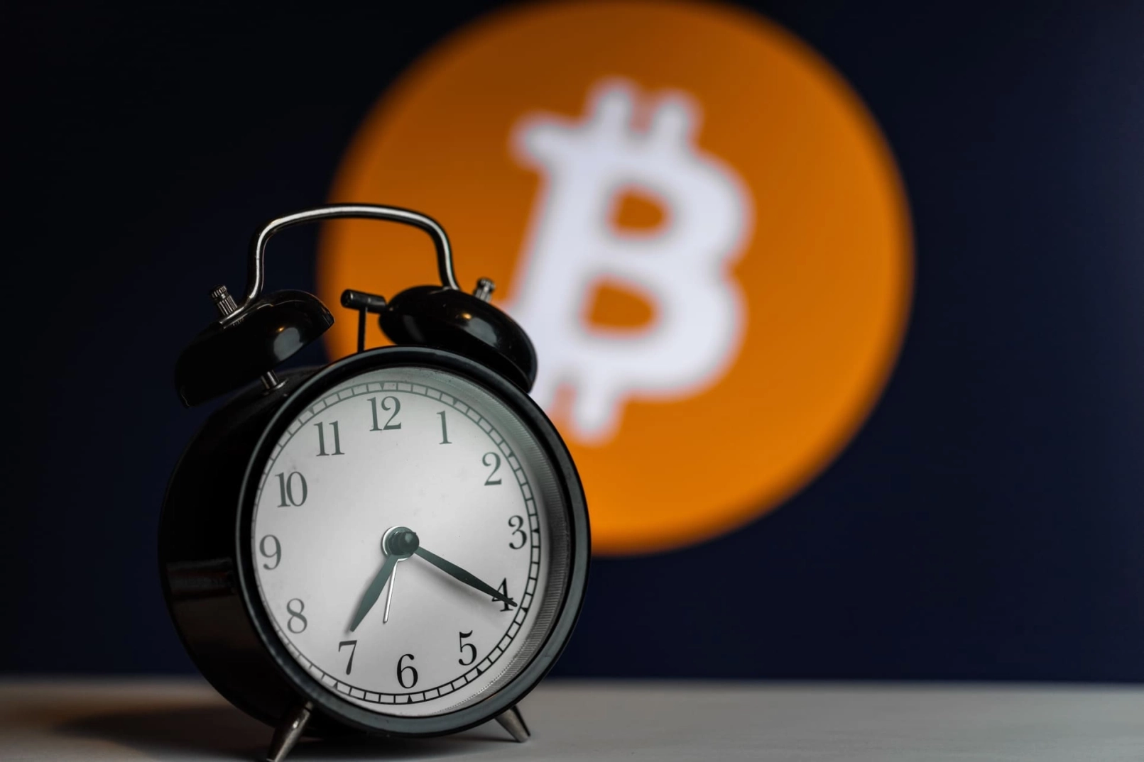 Alerta crypto: El precio de Bitcoin lucha por recuperar los $70,000